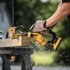 Podadora a Bateria DEWALT XR 18V 5AH DCMPS520P1-QW